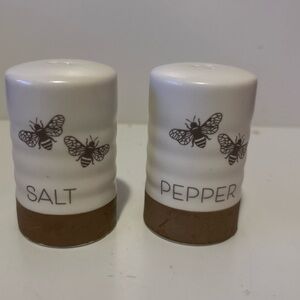 Bee Design Salt and Pepper Shakers